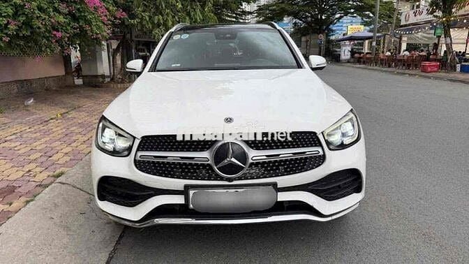 Mercedes GLC300 2020 Trắng 69000km