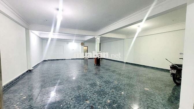 CHO THUÊ MB 140m2 SÁT NHÀ GA T3, HOÀNG HOA THÁM, P12, Q. TÂN BÌNH