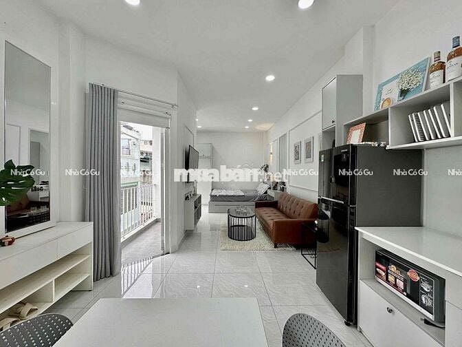 STUDIO BAN CÔNG - FULL NỘI THẤT ĐẸP - NGAY ETOWN CỘNG HOÀ