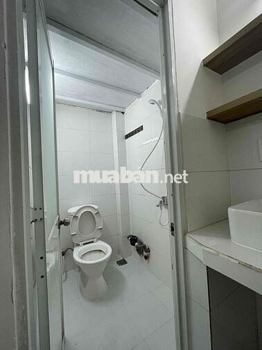 SIÊU PHẨM BAN CÔNG CỰC RẺ SÁT T3