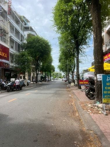 BÁN GẤP MẶT TIỀN 32 TẢN ĐÀ, PHƯỜNG 10, QUẬN 5