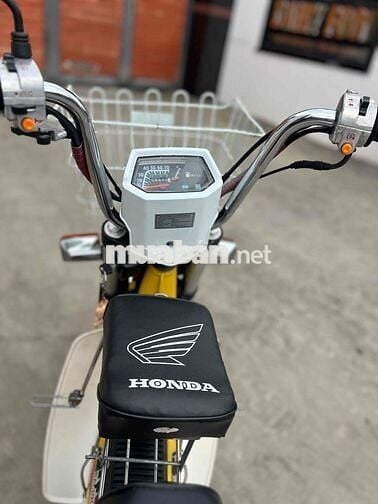 Honda Chaly 50cc Vàng Mới