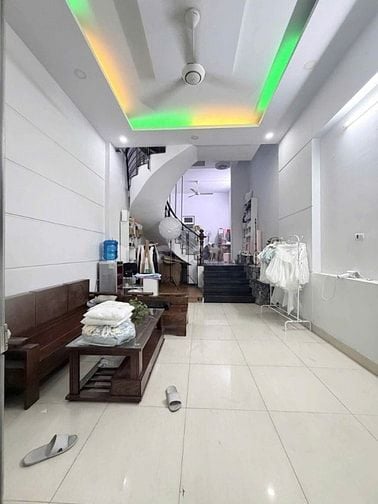 Hẻm xe hơi Nguyễn hữu Tiến- Dt 4x14- 1 Lầu MỚI ở ngay- nhỉnh 5 TỶ