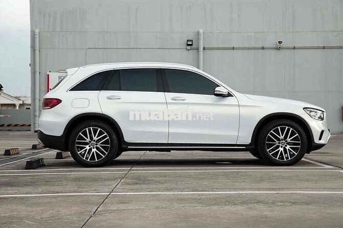 Mercedes-Benz GLC 200 4MATIC V1 2022