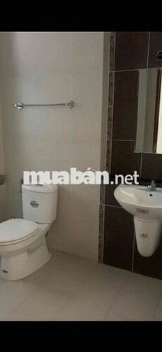 Cho thuê phòng có ban công. Đường Nhiêu Tứ.P7. Q. Phú Nhuận