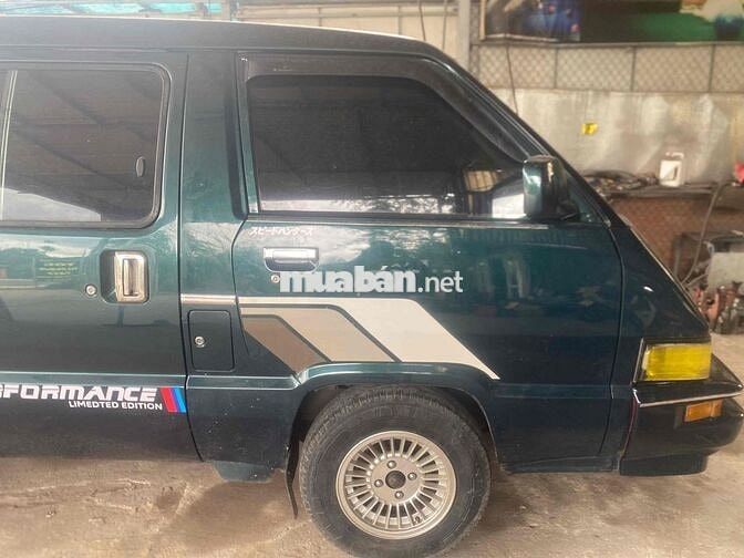 Toyota Hiace Xanh