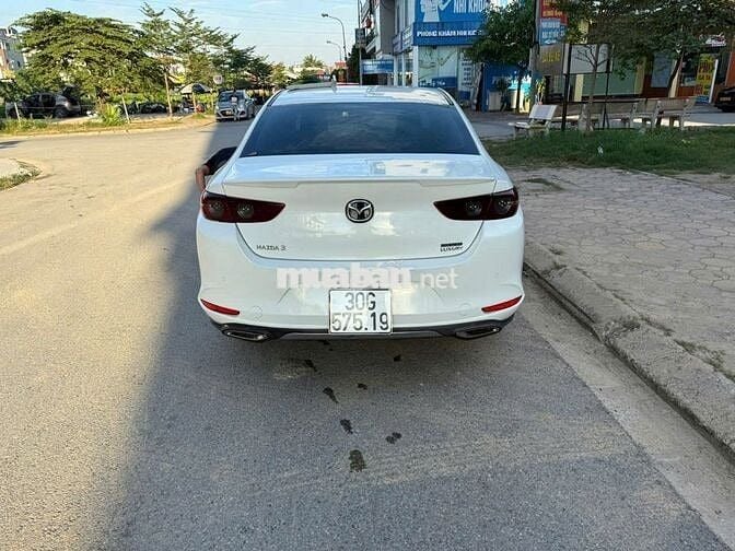 Mazda Mazda 3 1.5 Luxury Trắng