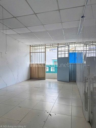 Nhà quận 5, hiện trạng 3 tấm. Chỉ hơn 5 đồng. 