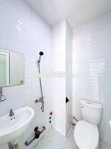 CĂN HỘ 1PN 40M2 CỬA SỔ TRỜI, TÒA NHÀ THANG MÁY GẦN CẦU THANH ĐA