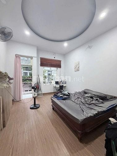 Hẻm xe hơi Nguyễn hữu Tiến- Dt 4x14- 1 Lầu MỚI ở ngay- nhỉnh 5 TỶ