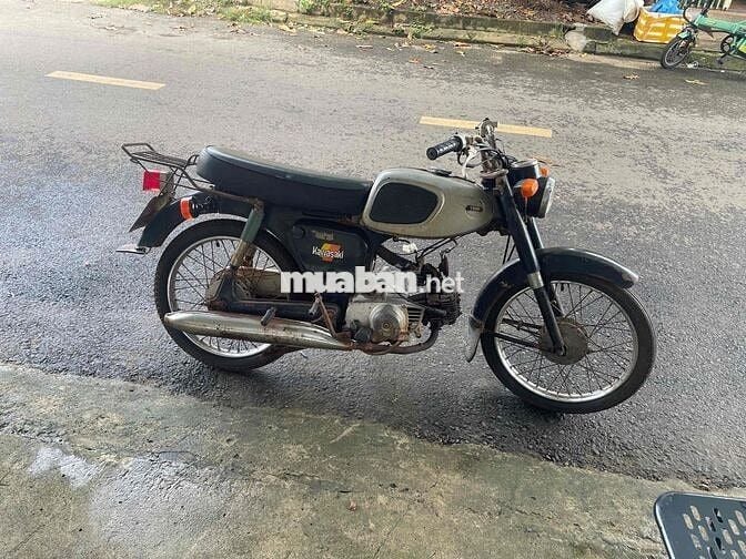 Kawasaki M10 Xám Đen