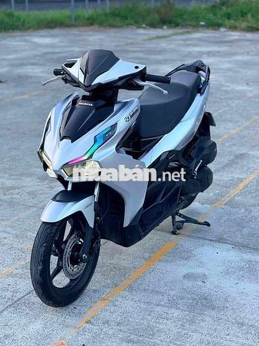 Honda Air Blade 2021 Bạc phocher ,đèn audi đẹp mới