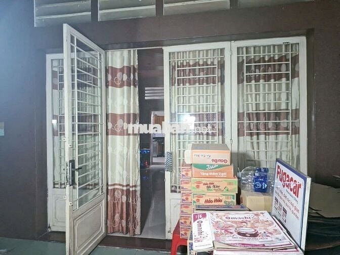 Cần Bán cực gấp Mặt phố Vip Bùi Văn Ba, Quận 7-180m2, mt 10m