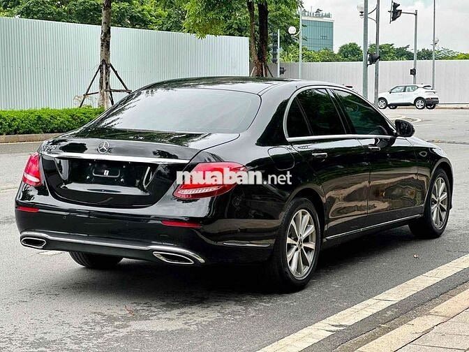 Mercedes-Benz E200 2018 màu Đen siêu đẹp, cực chât