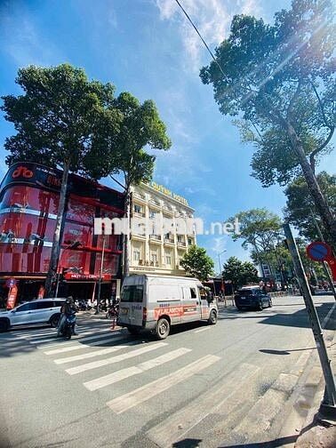 HXH Trần Hưng Đạo P.1 Q.5- 4,5x12m-4 tầng 6PN 6WC-30tr/th