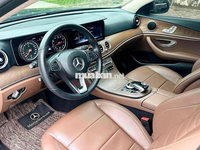 Mercedes-Benz E200 2018 màu Đen siêu đẹp, cực chât