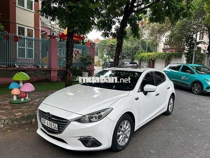 Mazda Mazda 3 Trắng Số tự động Xăng