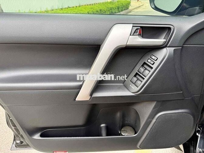 Siêu phẩm Toyota Prado 2.7VX 2018 đẹp xuâtd sắc