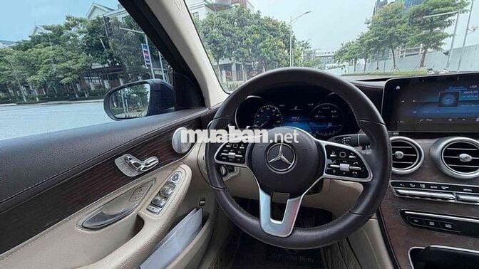 Mercedes-Benz GLC 200 4Matic 2020 Đen đẹp quá