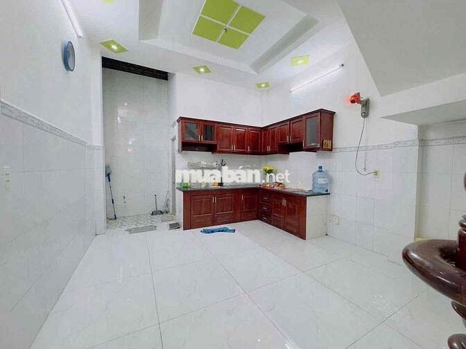 CHO THUÊ NHÀ HẺM THÔNG LÂM THỊ HỐ GIÁ TỐT