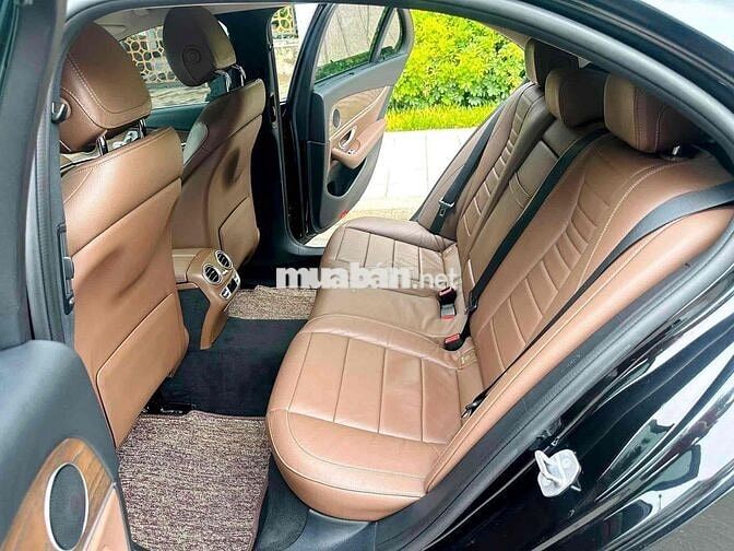 Mercedes-Benz E200 2018 màu Đen siêu đẹp, cực chât