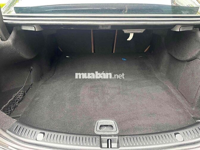 Mercedes-Benz E200 2018 màu Đen siêu đẹp, cực chât