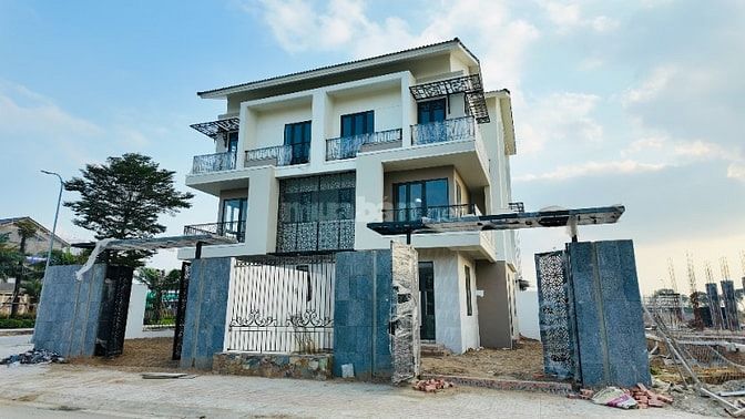 Biệt thự sông F0, cách Hà Nội 12km, sổ lâu dài, giá chỉ 80 triệu