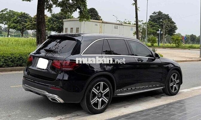 Mercedes-Benz GLC 200 4Matic 2020 Đen đẹp quá