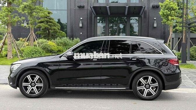 Mercedes-Benz GLC 200 4Matic 2020 Đen đẹp quá
