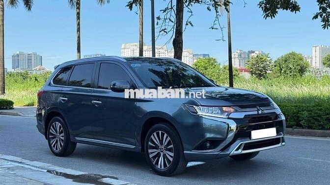Mitsubishi Outlander CVT 2023 xe 7 chỗ cực chất