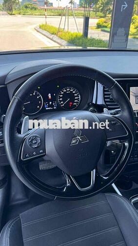 Mitsubishi Outlander CVT 2023 xe 7 chỗ cực chất