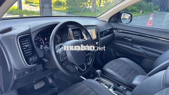 Mitsubishi Outlander CVT 2023 xe 7 chỗ cực chất