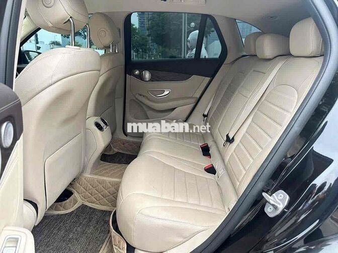 Mercedes-Benz GLC 200 4Matic 2020 Đen đẹp quá