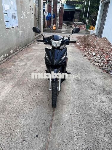 Cần bán 1 chiếc Honda Wave RSX Fi Đen