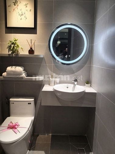Chủ gửi bán gấp căn hộ ngay mặt tiền dĩ an bình dương 