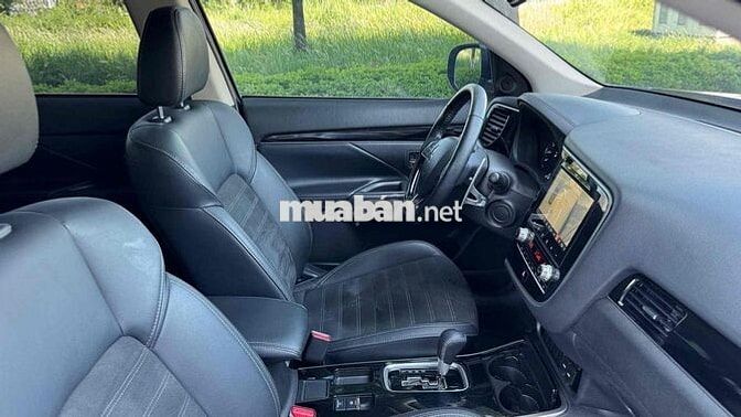Mitsubishi Outlander CVT 2023 xe 7 chỗ cực chất