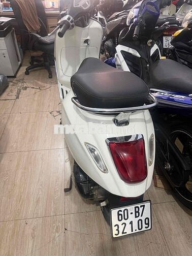 Piaggio Vespa Primavera 2015 Trắng