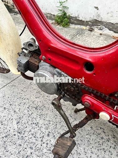 xe Cổ Pc 50cc , giá 2tr8 máy còn hơi , trưng bày