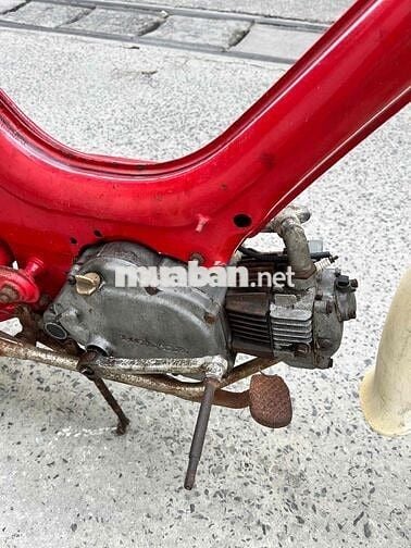 xe Cổ Pc 50cc , giá 2tr8 máy còn hơi , trưng bày