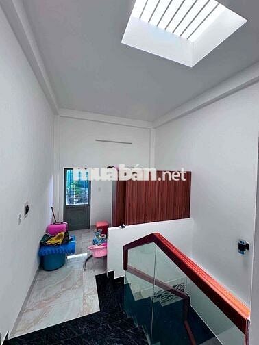 Cho thuê nhà 3 tầng kiệt Bế Văn Đàn 3 P/ngủ,3wc Full nội thất
