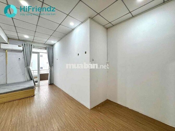 CHDV Ban Công - Full Nội Thất - Miễn Phí Xe Sát Cầu Nguyễn Văn Cừ