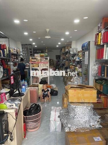 Tuyển NAM NỮ nhân viên bán hàng soạn đơn trên sàn