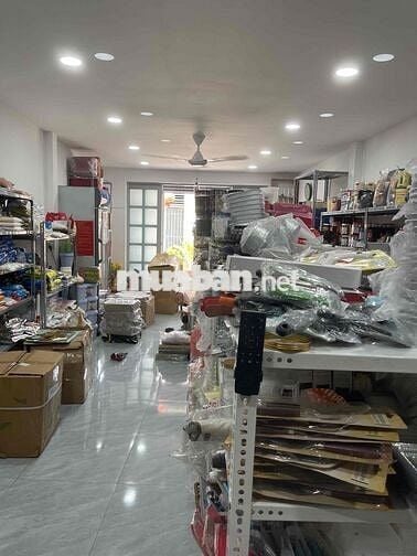 Tuyển NAM NỮ nhân viên bán hàng soạn đơn trên sàn