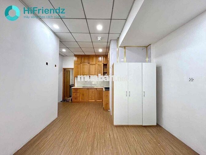 CHDV Ban Công - Full Nội Thất - Miễn Phí Xe Sát Cầu Nguyễn Văn Cừ