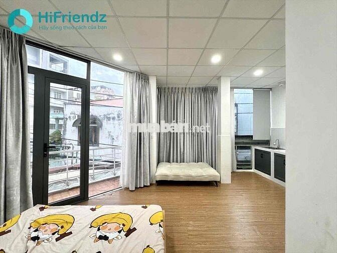 CHDV Ban Công - Full Nội Thất - Miễn Phí Xe Sát Cầu Nguyễn Văn Cừ