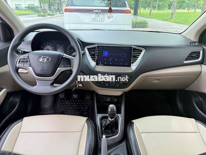 Hyundai Accent 2023 Trắng Số sàn 63000 km