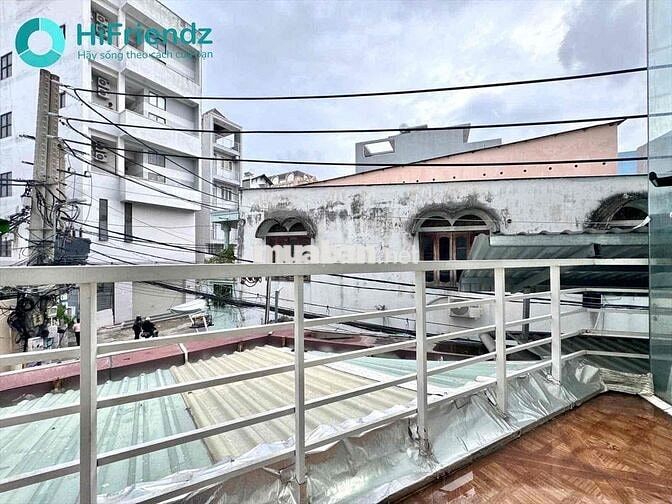 CHDV Ban Công - Full Nội Thất - Miễn Phí Xe Sát Cầu Nguyễn Văn Cừ