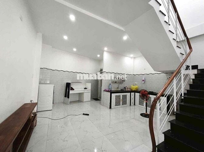Cho thuê nhà MT Yên Khê 1 Thanh Khê Đông sát biển