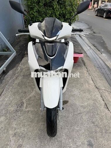 Honda SH160i 2026 Trắng Tự động 1237 km
