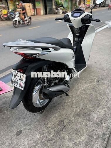 Honda SH160i 2026 Trắng Tự động 1237 km